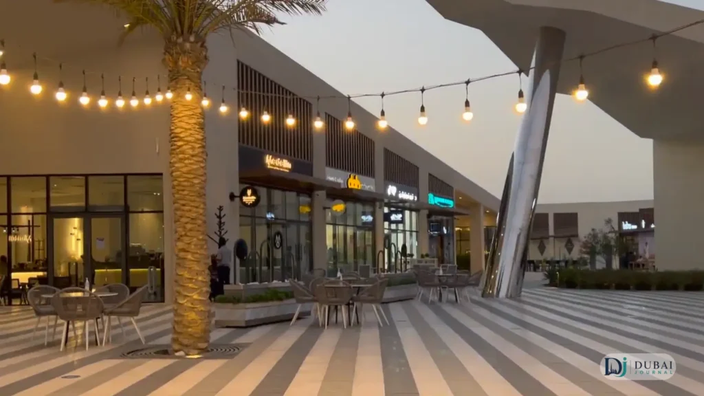 Khorfakkan hotels on the beachfront