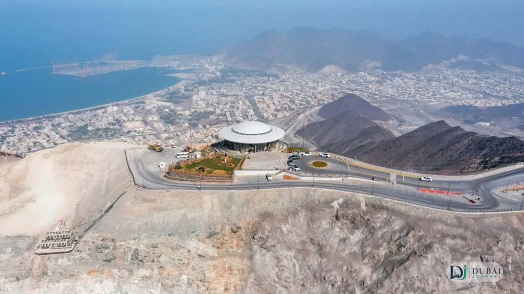 Winding mountain road up to Al Suhub Rest House